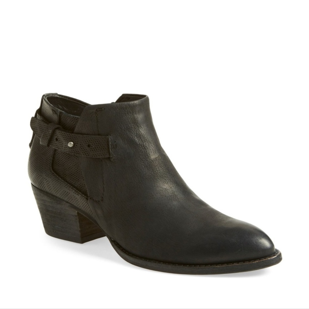 Dolce Vita Booties